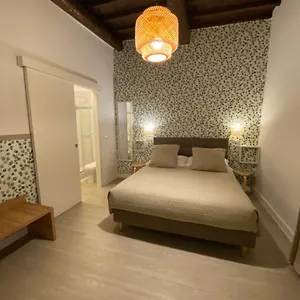 https://hotel-nella-florence.it-tuscanyhotel.com